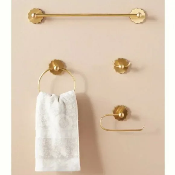 NWT Anthropologie Wiggle Bath Hook Set (2) in Brass - Picture 2 of 10